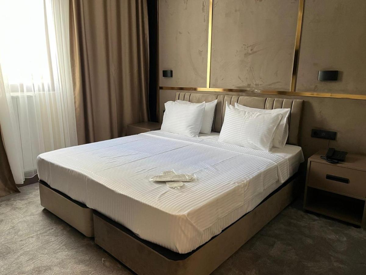 Istanblu Hotel Atasehir Istanbul Bagian luar foto